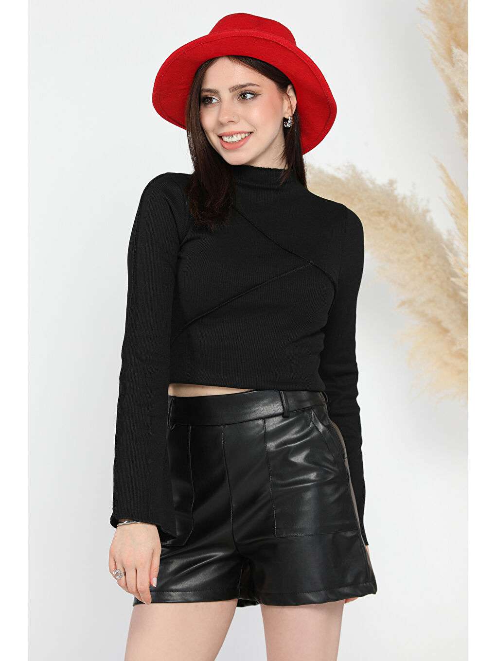 Siyah Dik Yaka Fitilli Kadın Crop Top Bluz-1