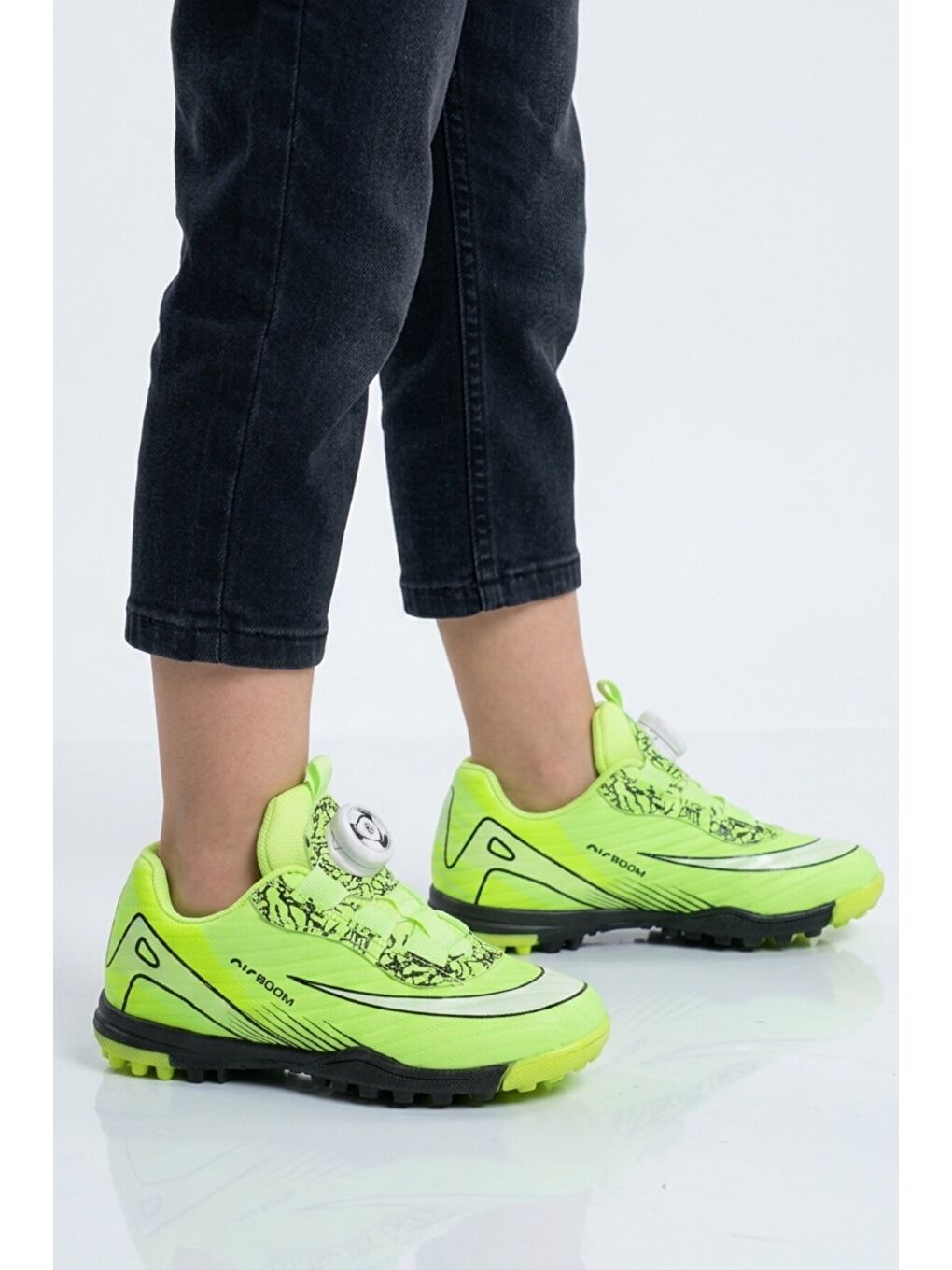 Yeşil Siyah Misina Bağcıklı Çocuk Halı Saha Ayakkabı 620 P-1