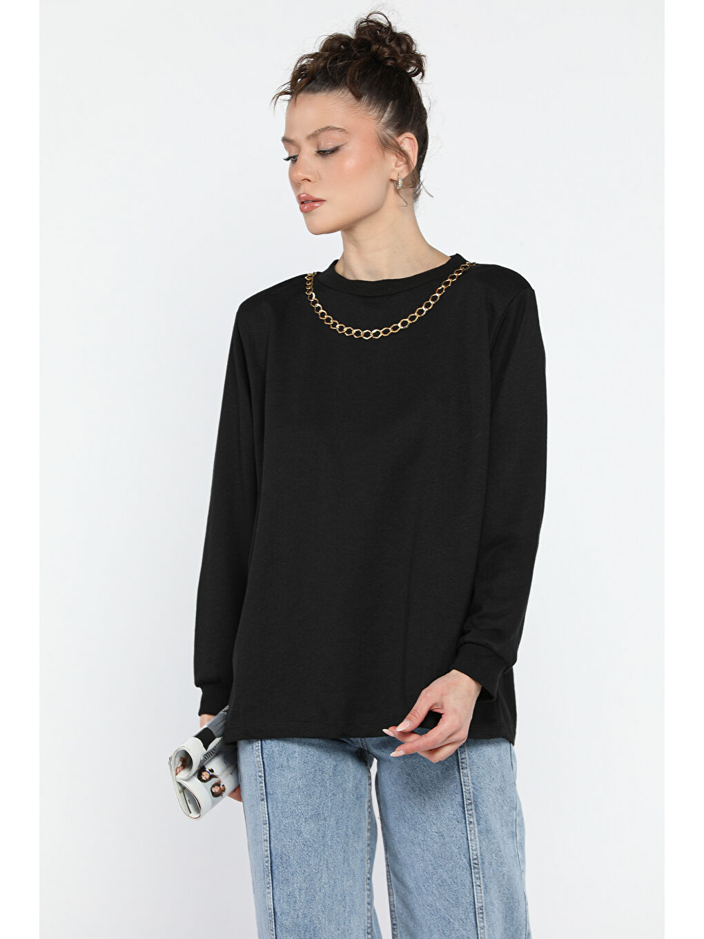 Siyah Kadın Bisiklet Yaka Aksesuar Detaylı Bluz-1