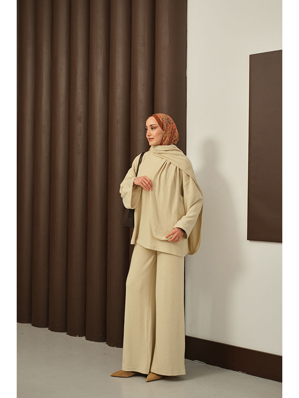 Ekru Kadın Atkı Detay İkili Takım Krem-3