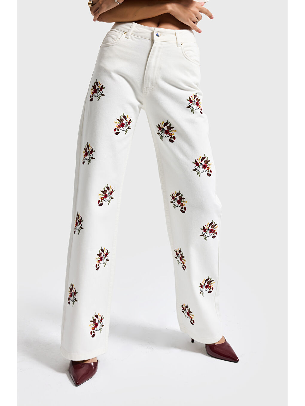 Kadın Ekru Renk 7s6-101 Straight Fit Yüksek Bel Özel Nakışlı Tasarım Denim Jean-3