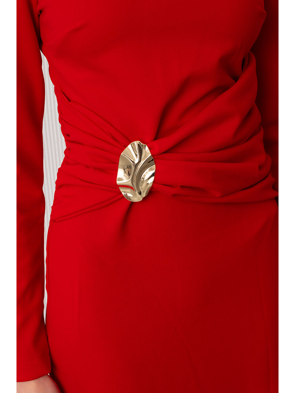 Kadın Kırmızı Vatkalı Bel Büzgülü Midi Elbise-3