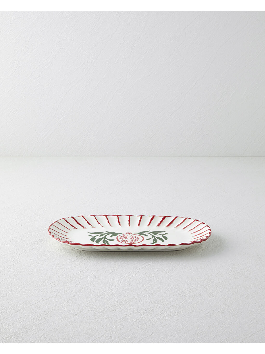 Etna Seramik Kayık Tabak 28,5x15,5 cm Kırmızı