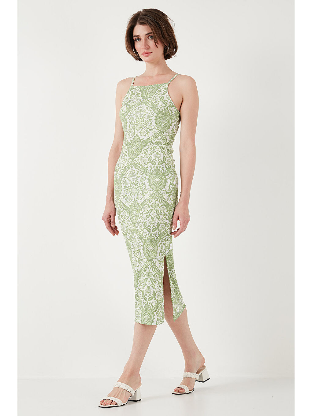 Yeşil İp Askılı Fitted-Vücuda Oturan Yırtmaçlı Midi Kadın Elbise 5865573-3