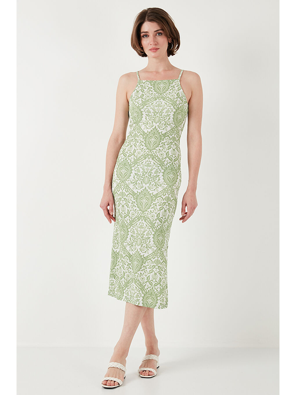 Yeşil İp Askılı Fitted-Vücuda Oturan Yırtmaçlı Midi Kadın Elbise 5865573-4