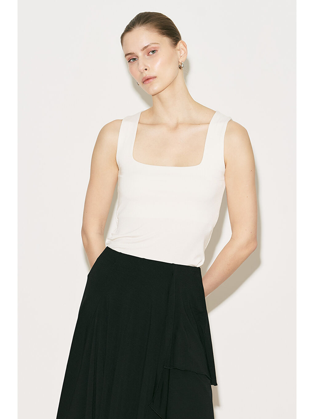 Easy Kolsuz Kare Yaka Bluz Ekru-1