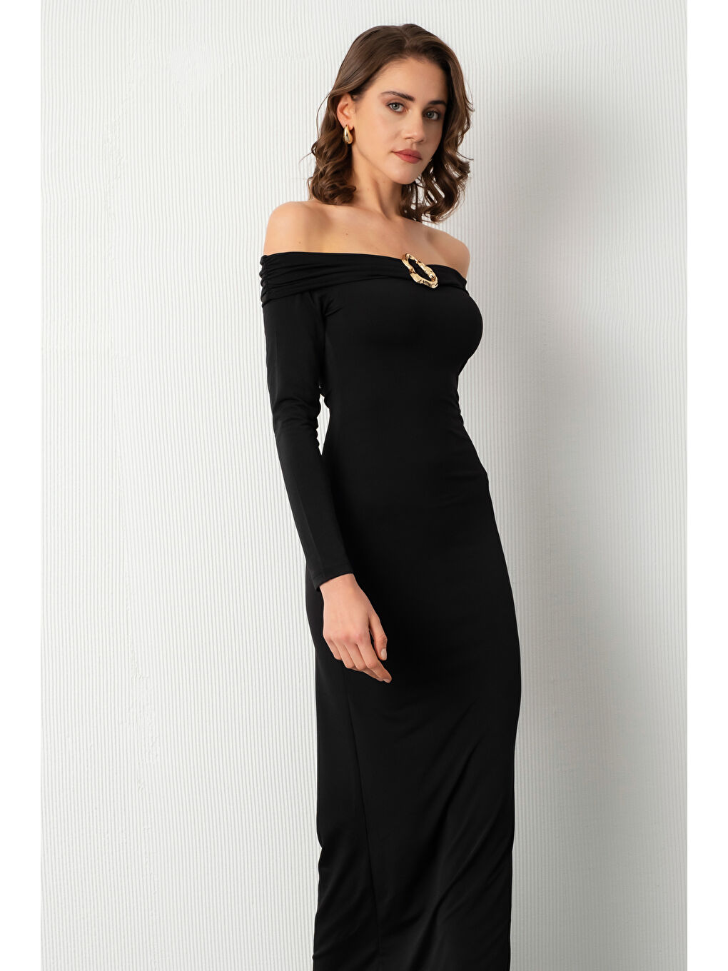 Kadın Siyah Madonna Yaka Aksesuar Detay Davet Elbisesi-2