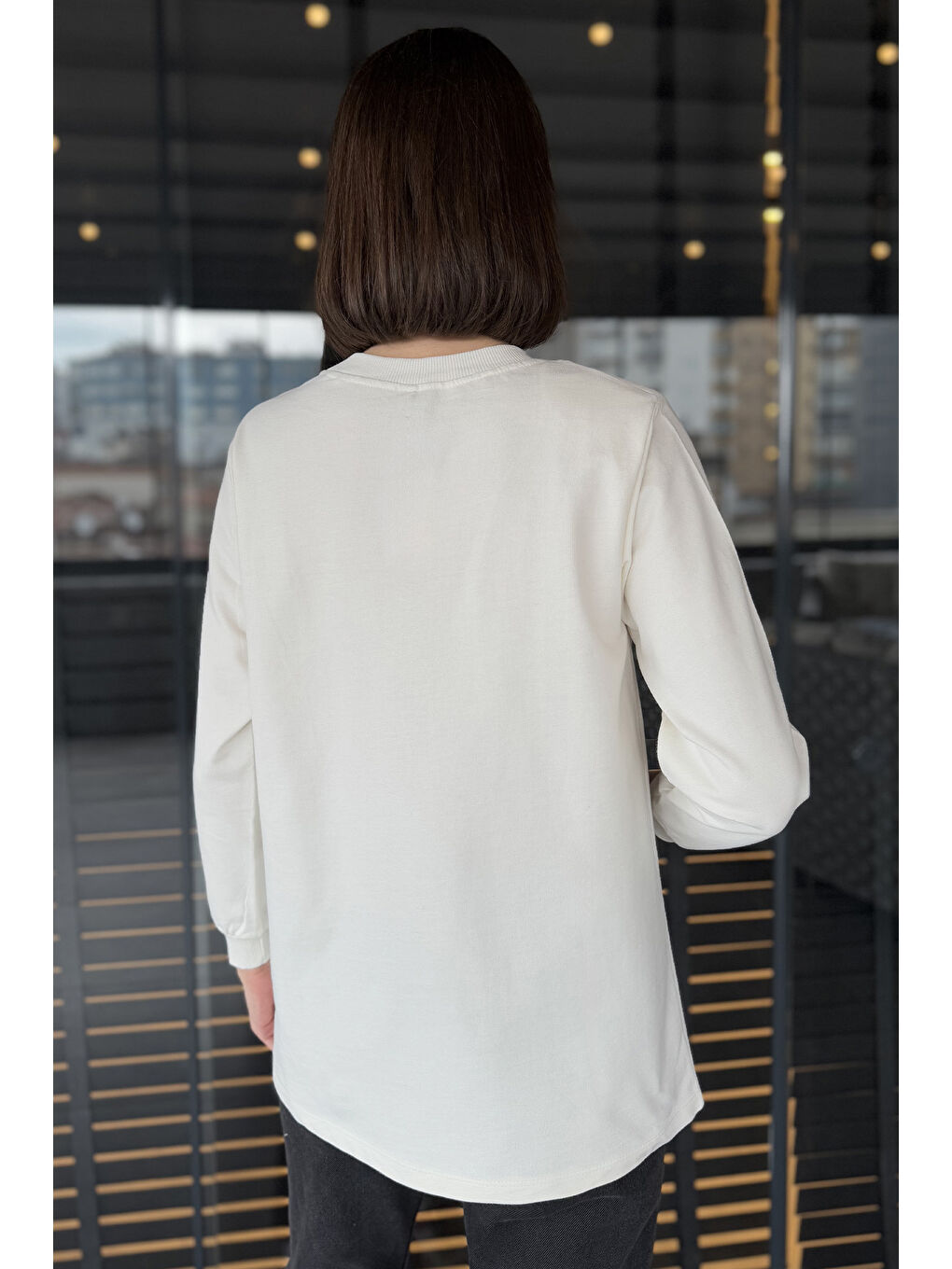 Ekru Kadın Bisiklet Yaka Aksesuar Detaylı Bluz-2