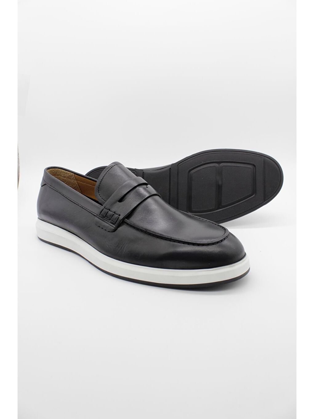 Siyah %100 Deri Bağcıksız-Tokasız Casual Ayakkabı 1033250155-2