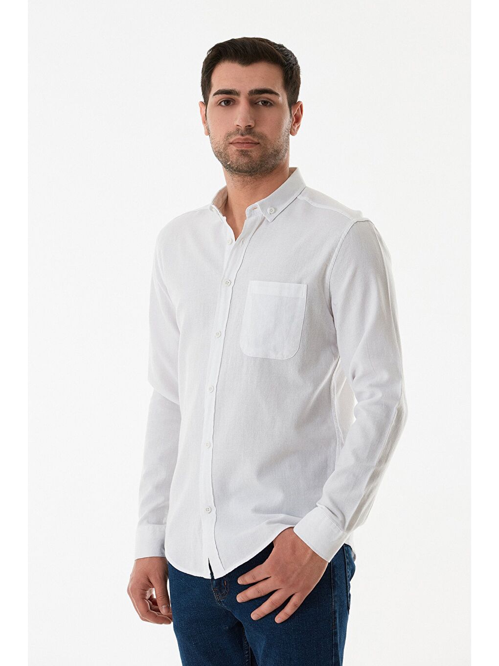 Beyaz Basic Cepli Düğmeli Gömlek-1