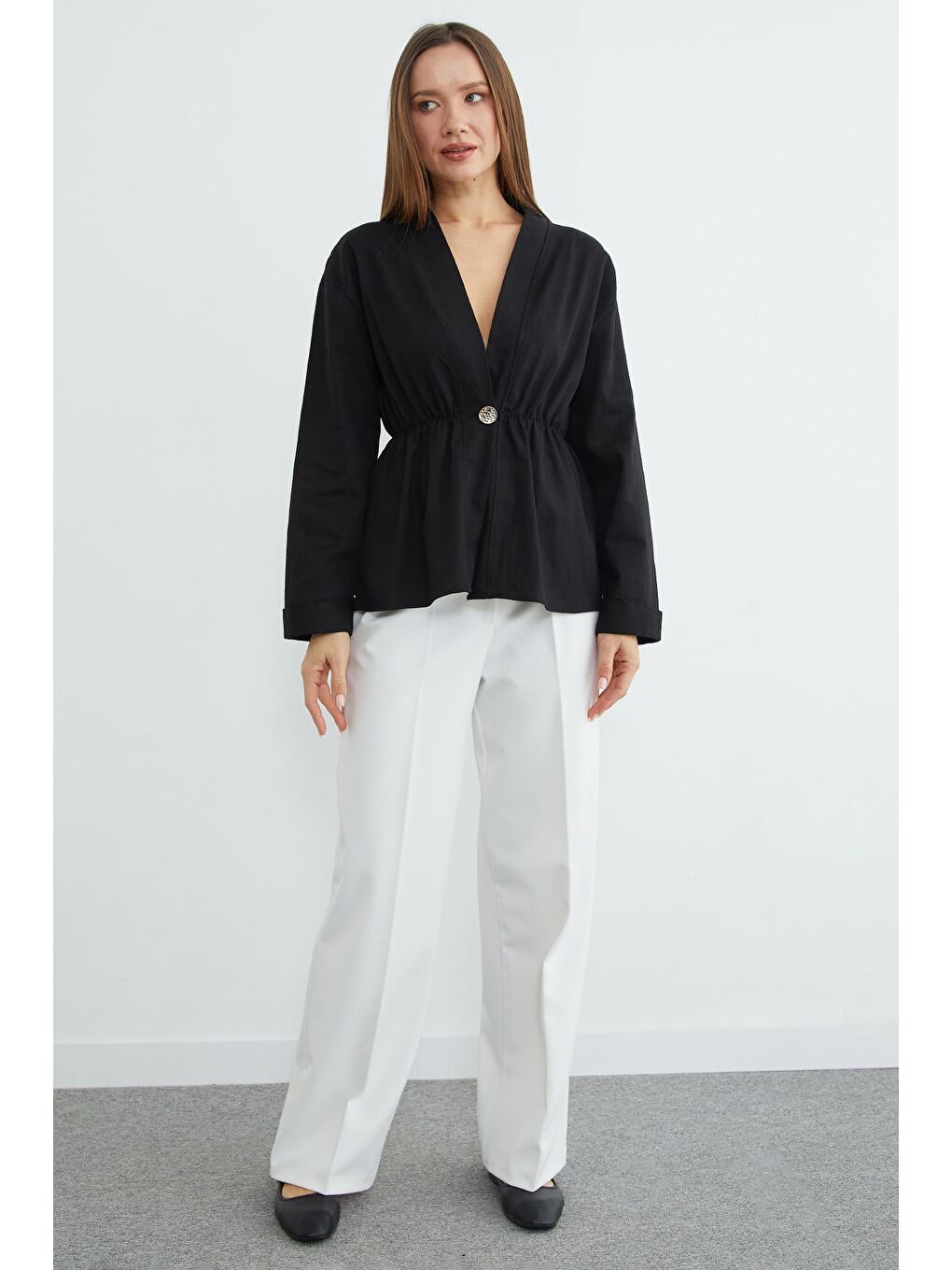 Siyah Beli Lastikli Keten Görünümlü Ceket-1