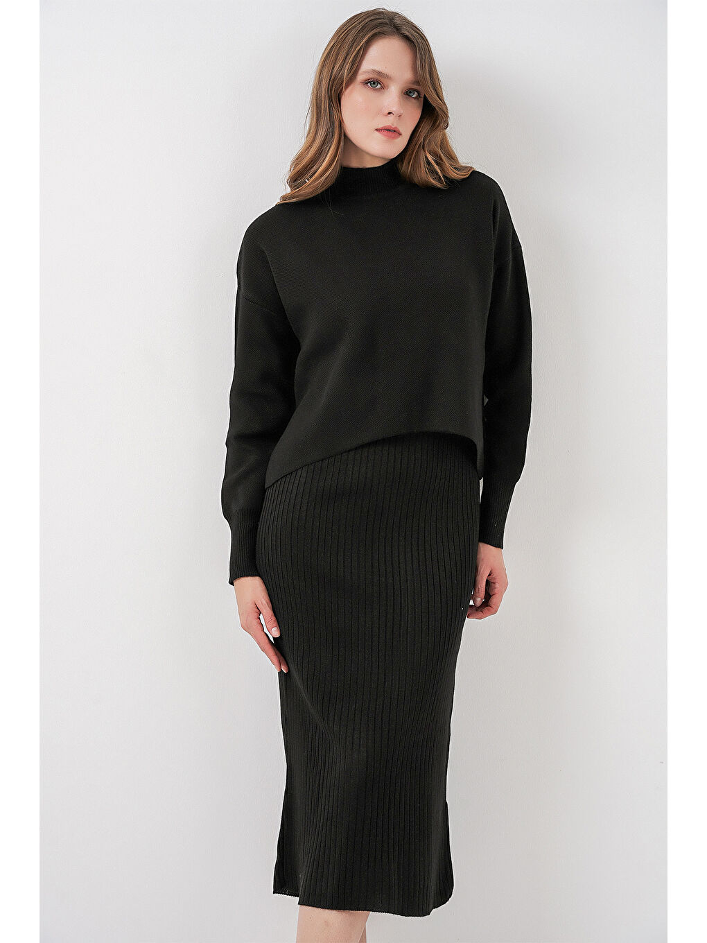 Kadın Kısa Kazaklı Triko Elbise 15958 - Siyah-3