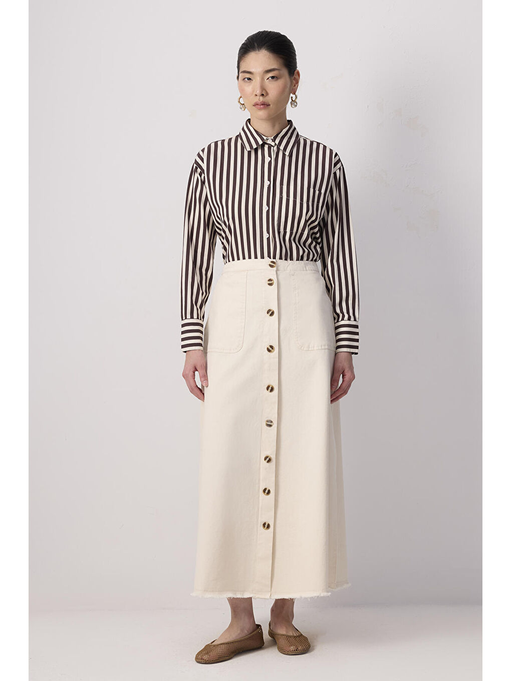 Bej Düğmeli Geniş Cepli Denim Etek