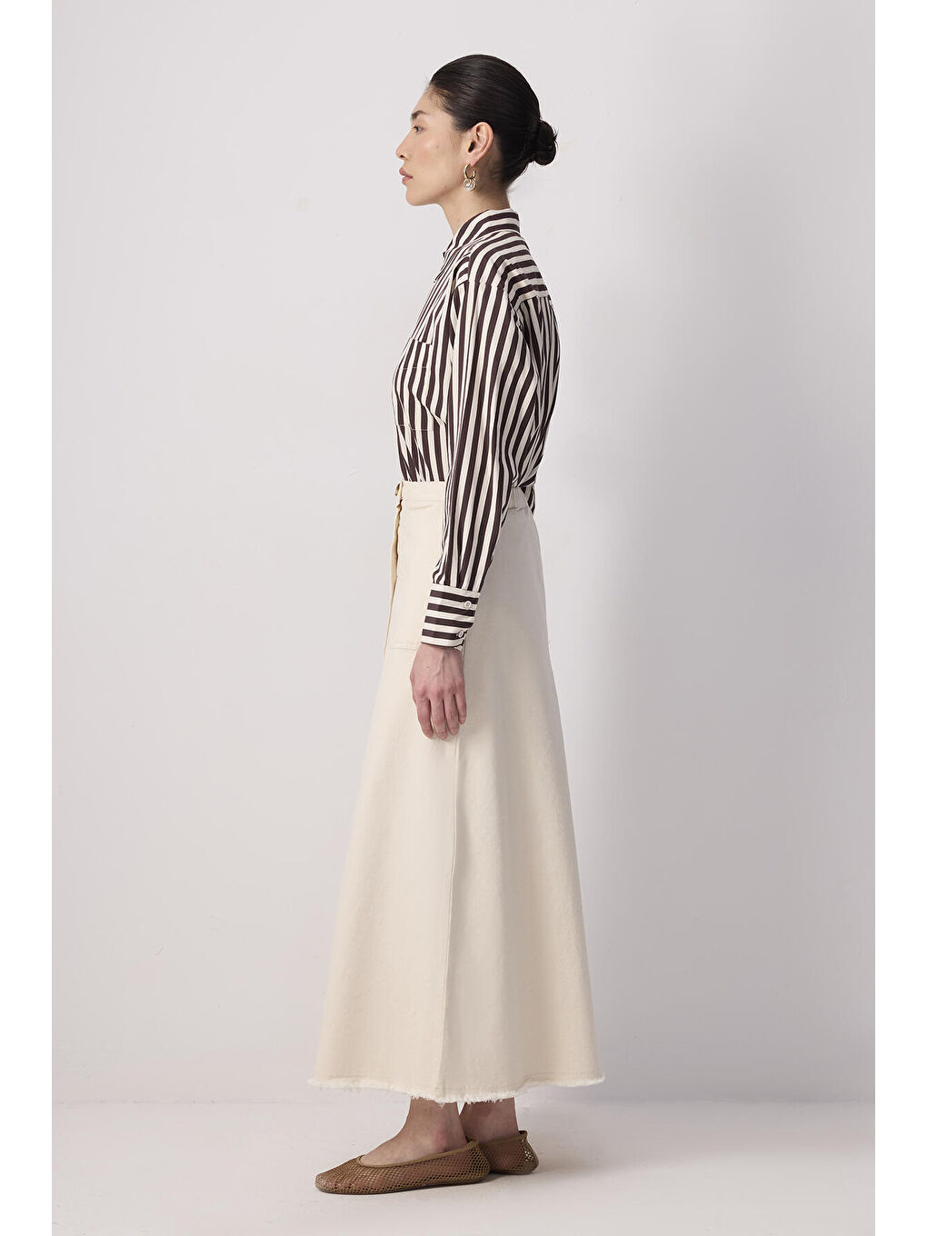 Bej Düğmeli Geniş Cepli Denim Etek-2