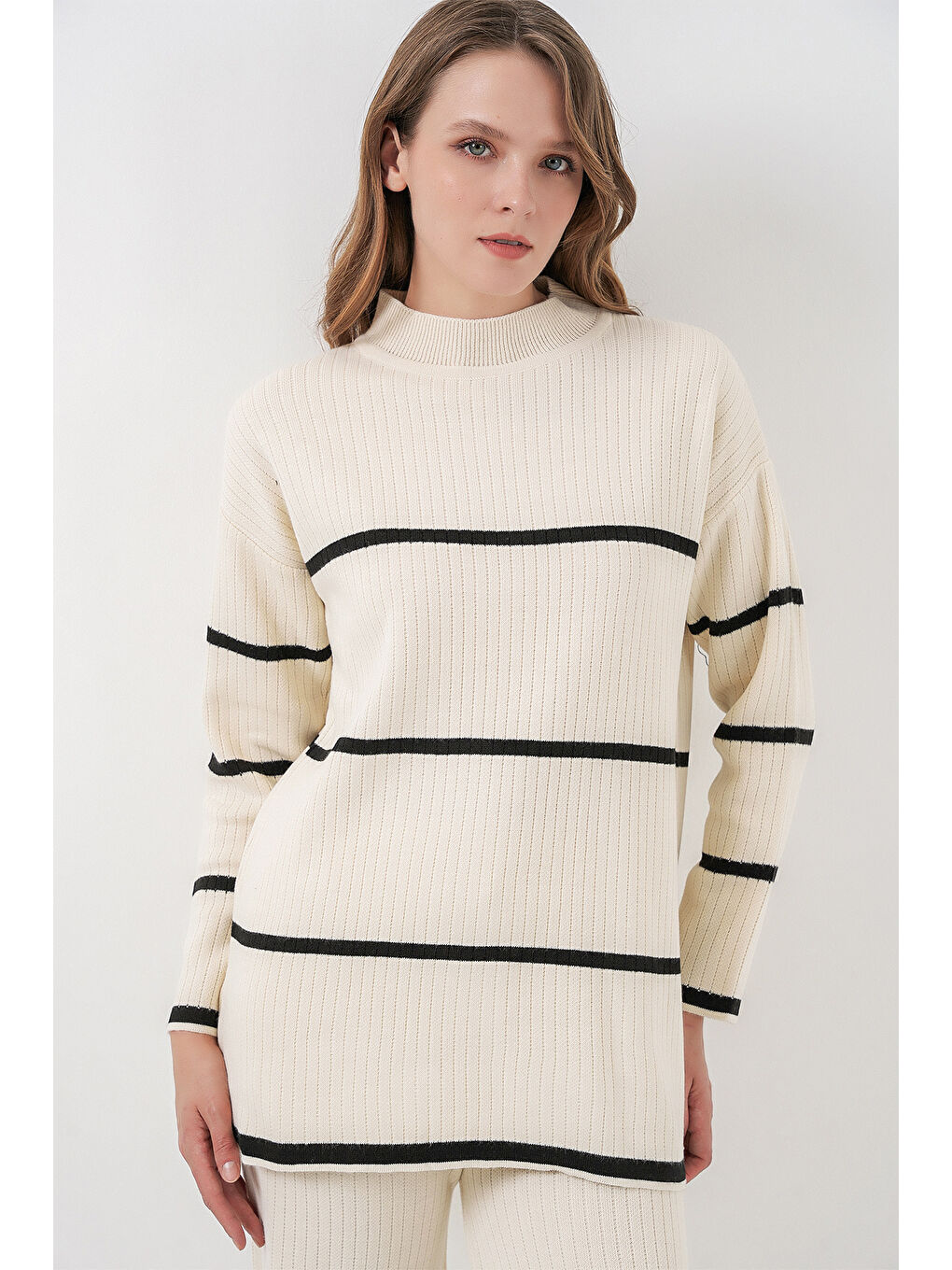 Kadın Çizgili Oversize Triko İkili Takım 15959 - Ekru-2