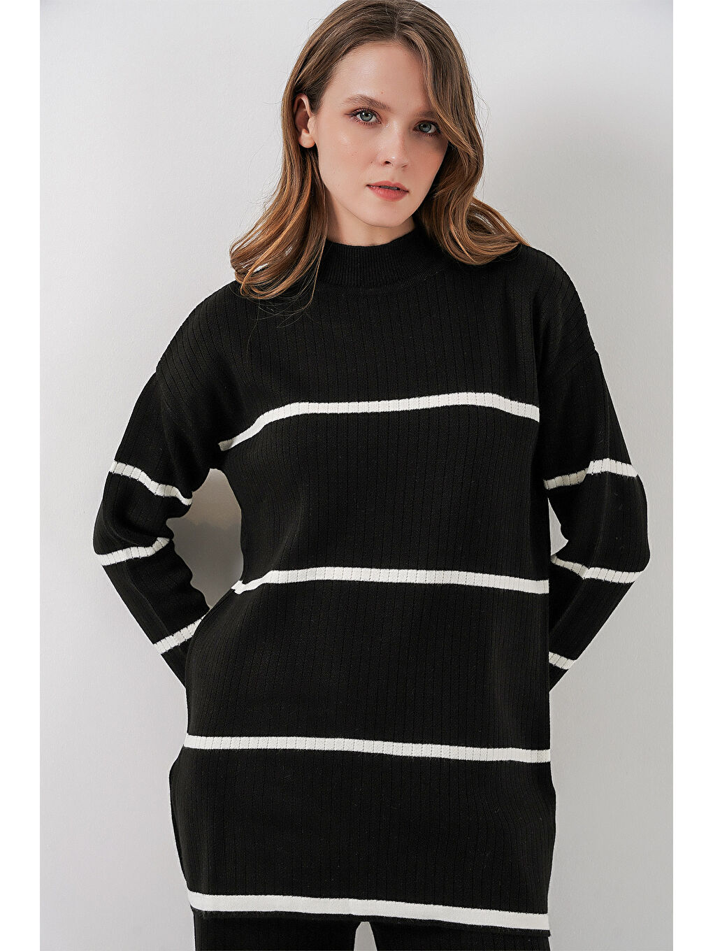 Kadın Çizgili Oversize Triko İkili Takım 15959 - Siyah-1