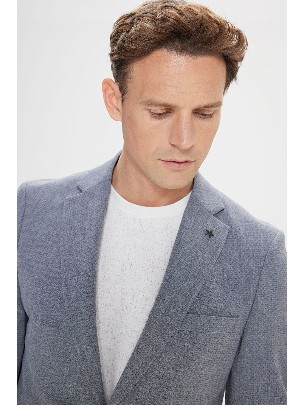 Erkek Gri Slim Fit Mono Yaka Beli Bağlamalı Gofre Desenli Takım Elbise-4