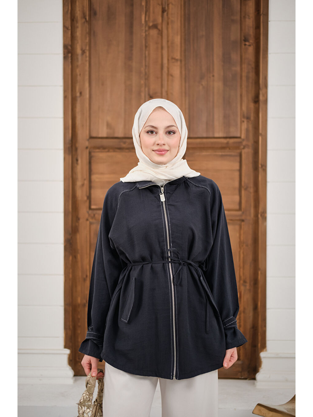 Kadın Gold Fermuar Detay Dikiş İzli Ceket Siyah