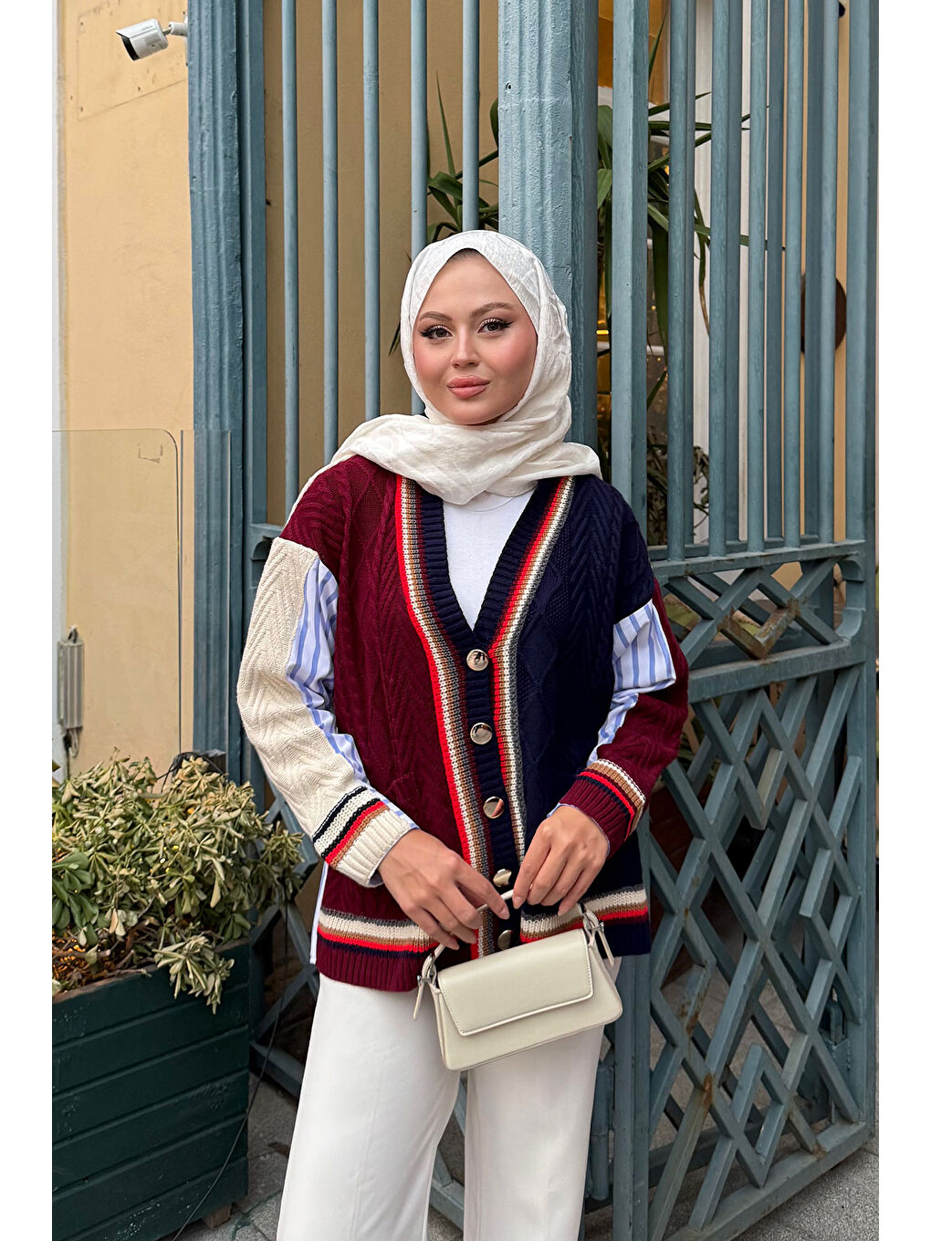 Kadın Renkli Örme Detay Hırka Bordo-1