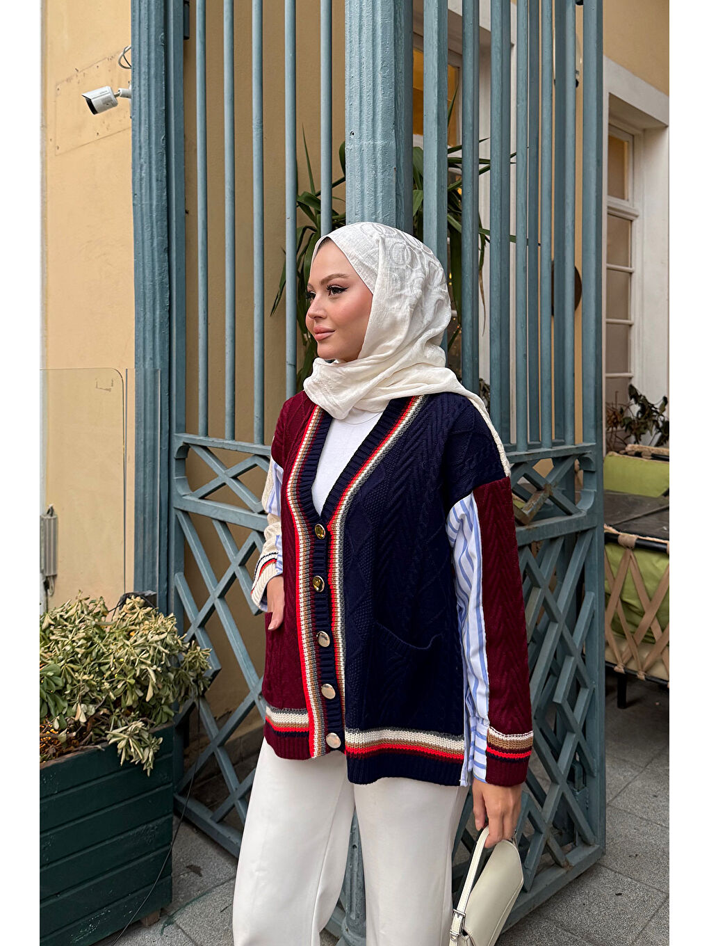 Kadın Renkli Örme Detay Hırka Bordo-2