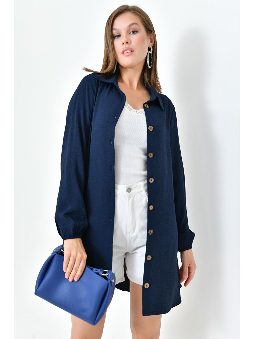 Koyu Lacivert Kadın Gömlek Yaka Ahşap Düğmeli Kolağzı Lastikli Aerobin Dokuma Tunik - Regular Fit-2