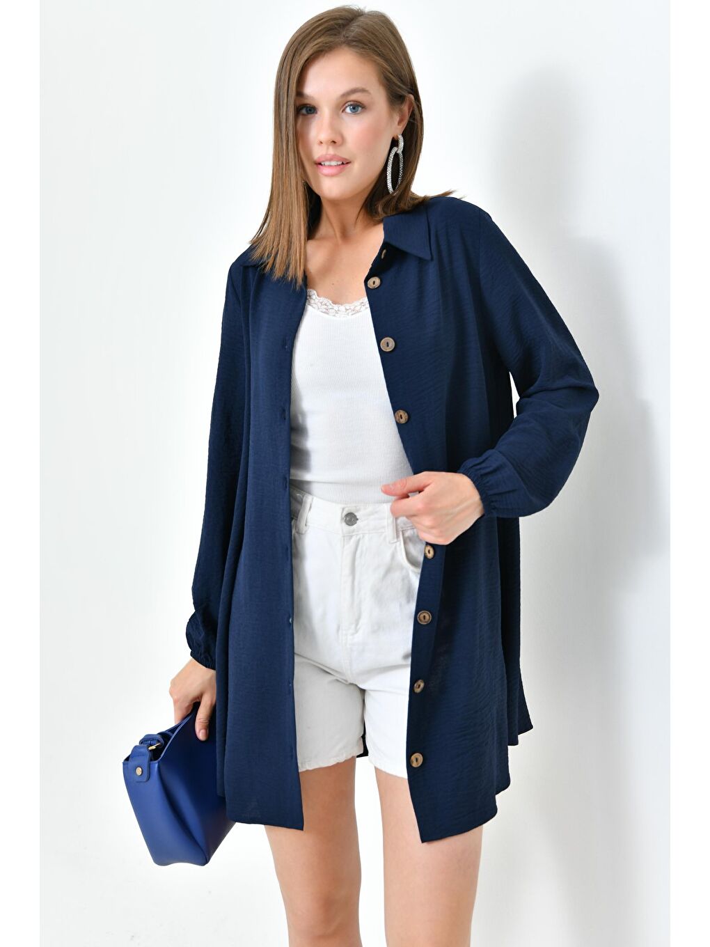 Koyu Lacivert Kadın Gömlek Yaka Ahşap Düğmeli Kolağzı Lastikli Aerobin Dokuma Tunik - Regular Fit-3