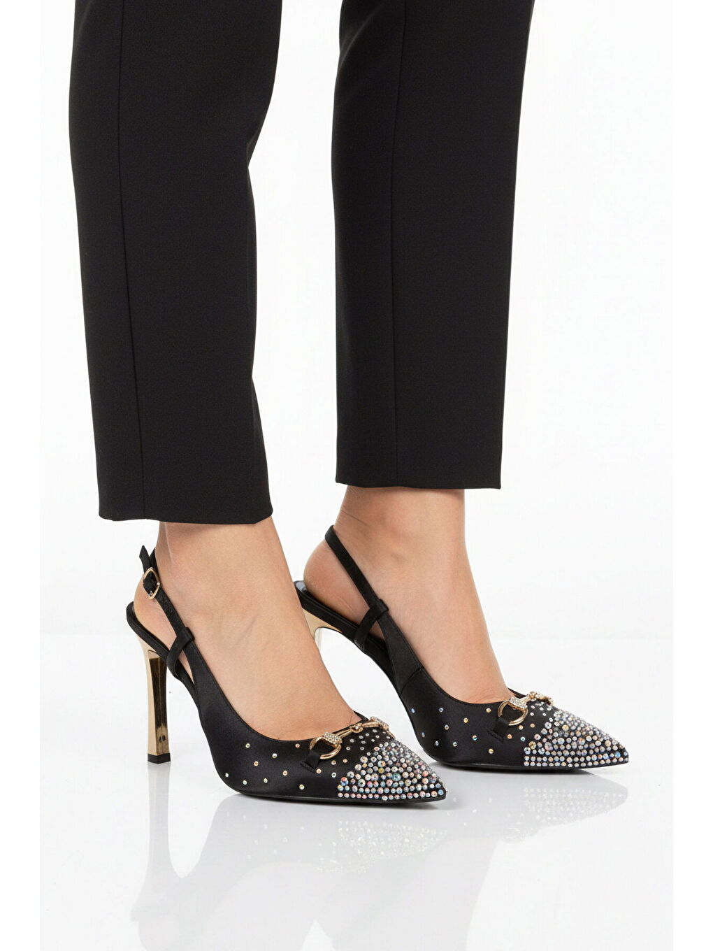 Siyah Saten Taşlı İşlemeli İnce Uzun Topuklu Kadın Abiye Ayakkabı 298248 Z