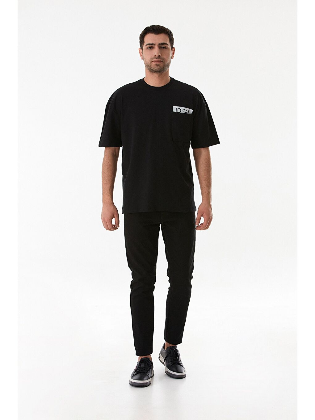 Siyah Ideal Baskılı Cep Detaylı Oversize Kısa Kol Tişört-1