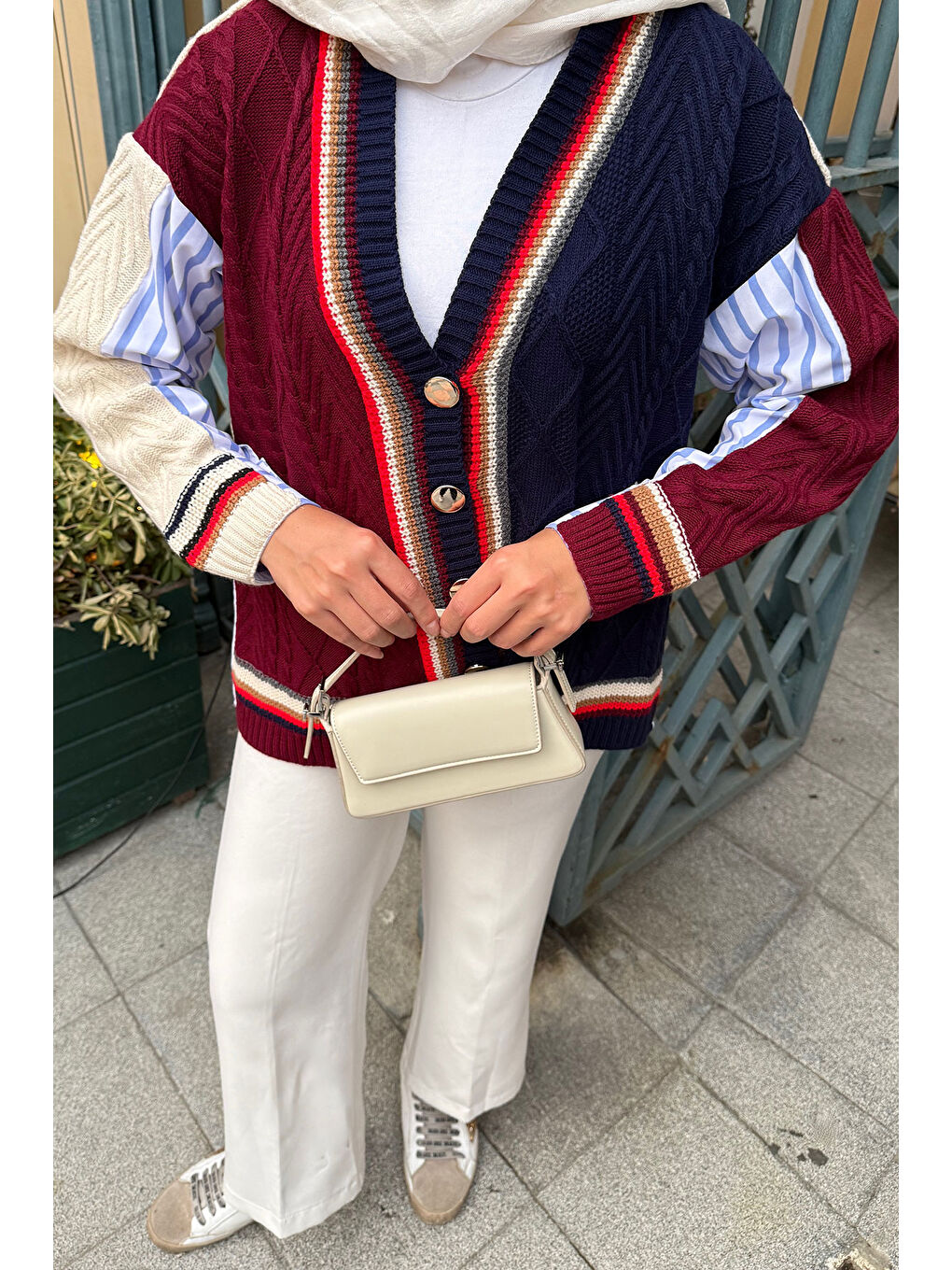 Kadın Renkli Örme Detay Hırka Bordo-4