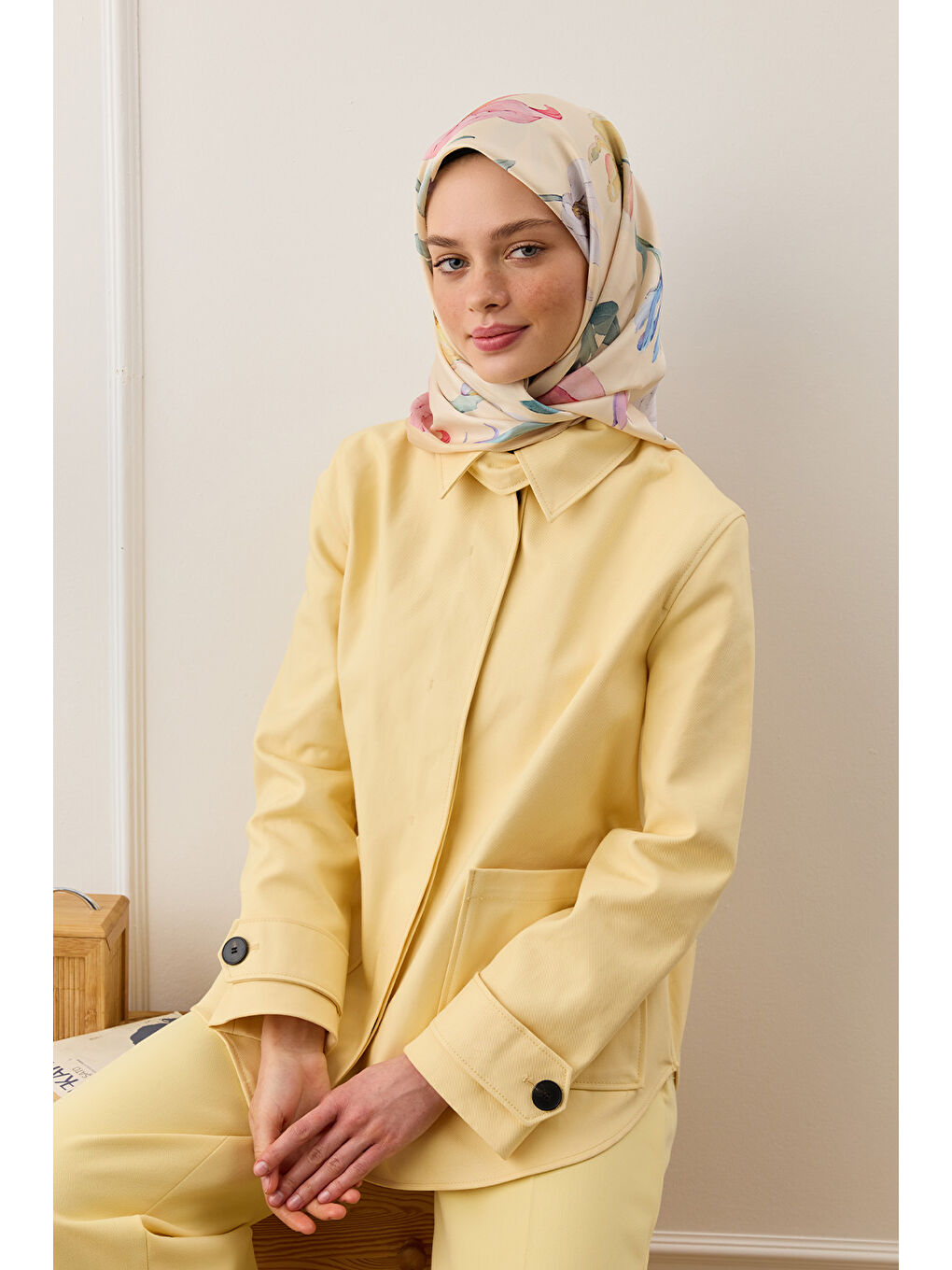 Sarı Twill İpek Eşarp Hera-4
