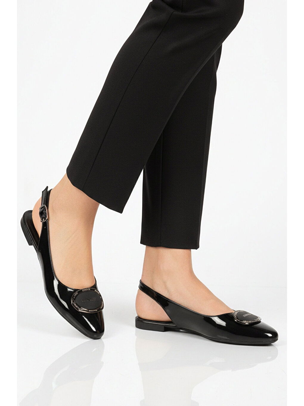 Siyah Rugan Hafif İnce Taban Kadın Babet 209196 Z