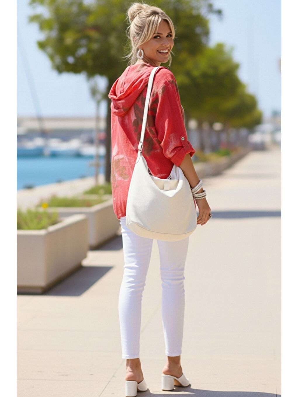 İtalyan Kırmızı Düğmeli Uzun Kollu Cepli Kapüşonlu Fermuarlı Baskılı Regular Boy Dokuma Ceket 68 65-5