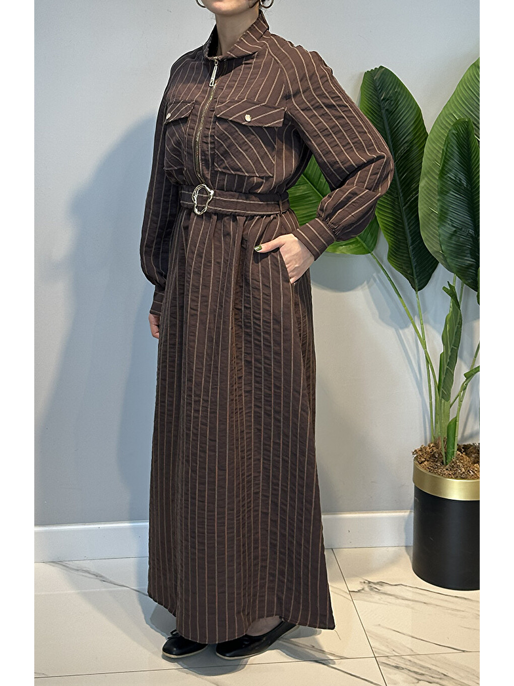 Kemerli Yarım Fermuarlı Çift Cepli Chic Line Çizgili Elbise 5161 Kahverengi-2