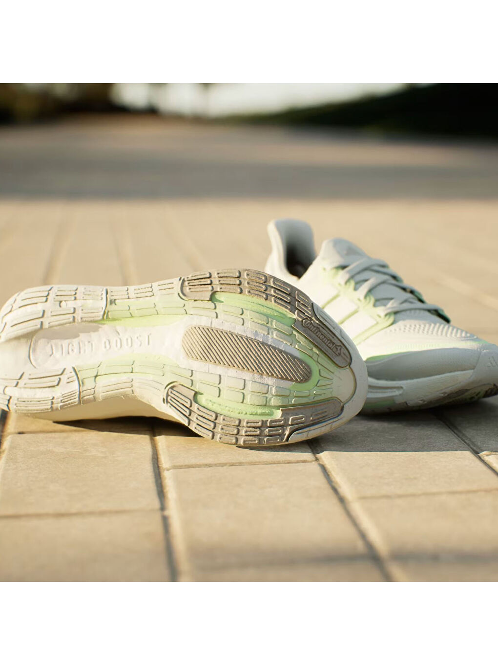 Turkuaz Ultraboost Light Kadın Yol Koşusu Ayakkabısı-8