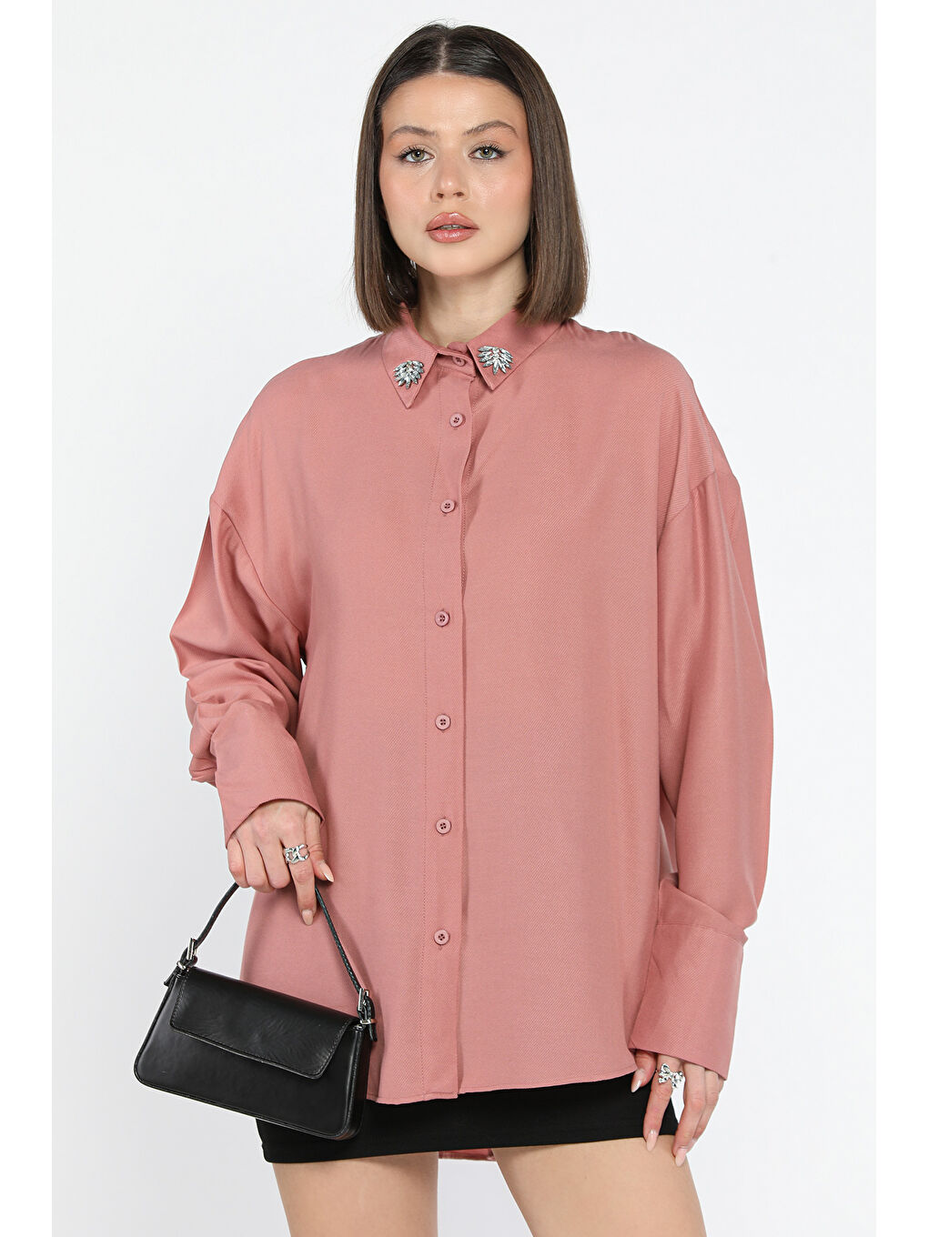 Pembe Kadın Yaka Taş İşlemeli Kendinden Desenli Gömlek-1
