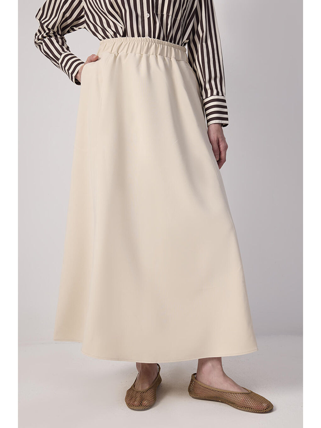 Bej Beli Lastikli Cepli Krep Etek-1