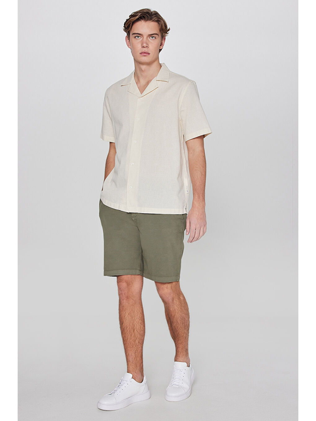 Bej Resort Yaka Kısa Kollu Gömlek-2