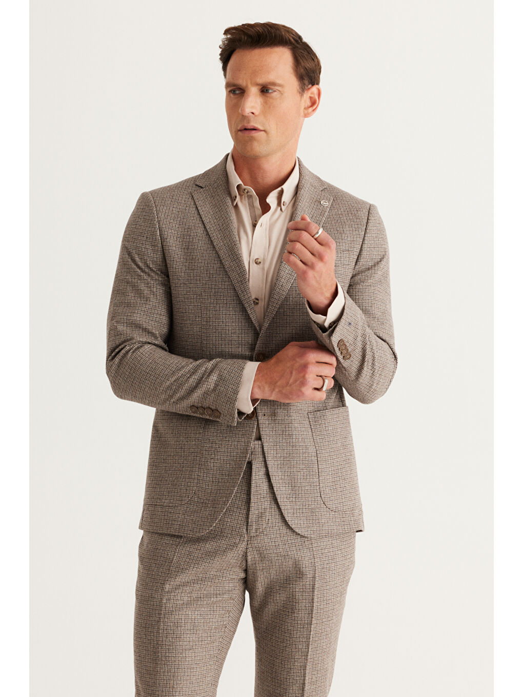 Erkek Kahverengi Slim Fit Dar Kesim Mono Yaka Kareli Yünlü Takım Elbise