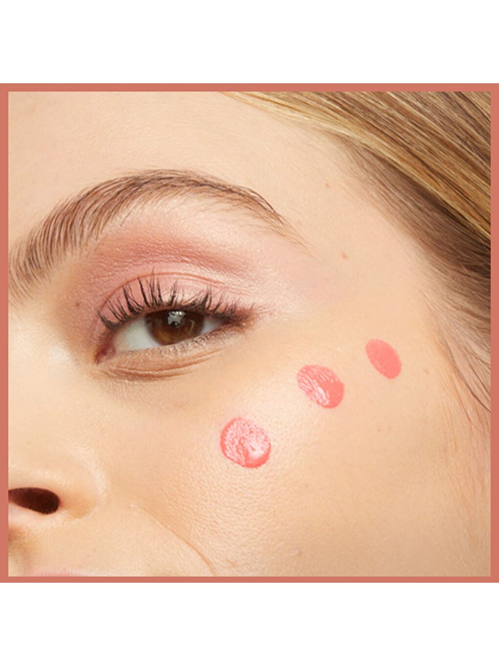 Sunkisser Hazy Matte Likit Allık - 36 Spicy Red-4