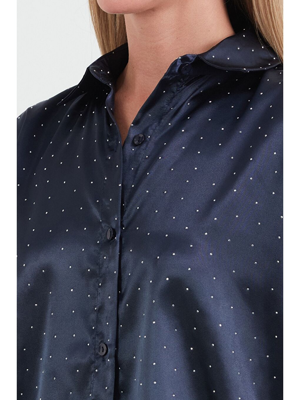 Lacivert Taşlı Arkası Uzun Saten Gömlek-4