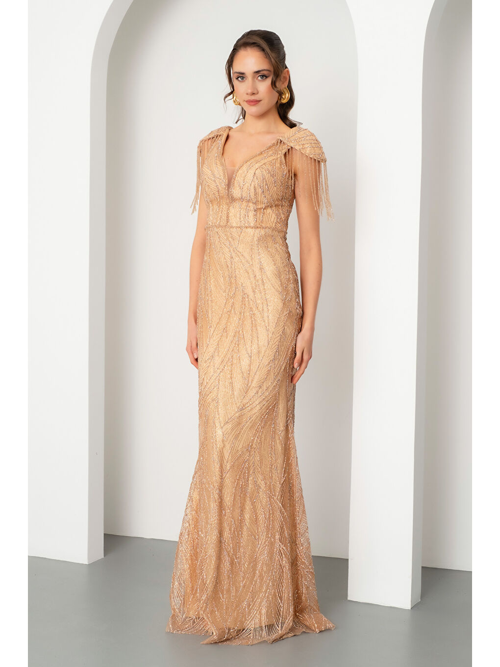 Sarı Kadın Gold Omuz Detay Simli Uzun Abiye Elbise-1