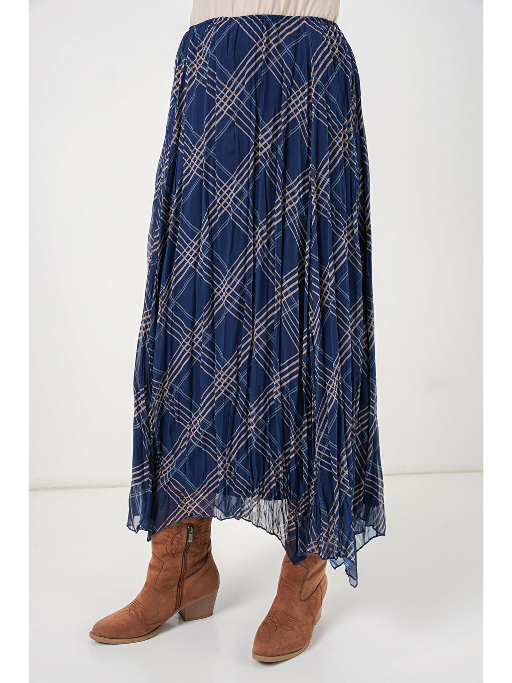 Kadın Asimetrik Kesim Şifon Etek 8056 - Lacivert-3