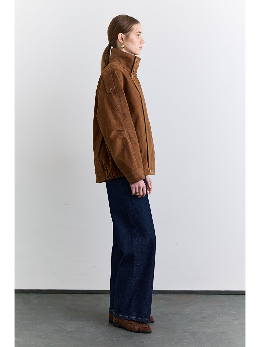 Kahverengi Yüksek Yakalı Flok Baskılı Ceket Camel-6