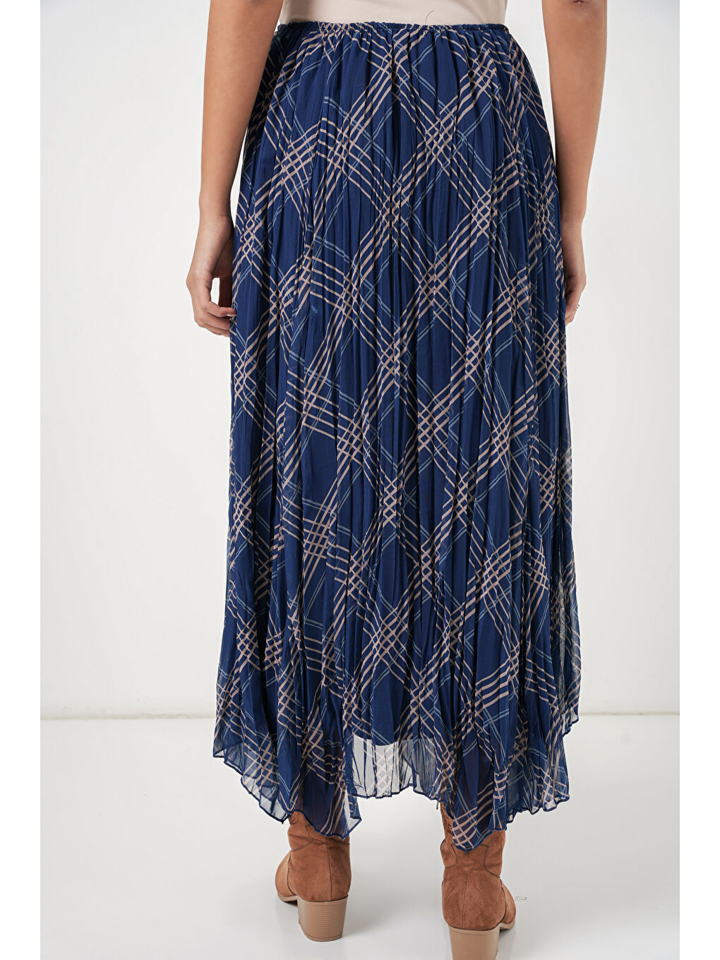 Kadın Asimetrik Kesim Şifon Etek 8056 - Lacivert-6