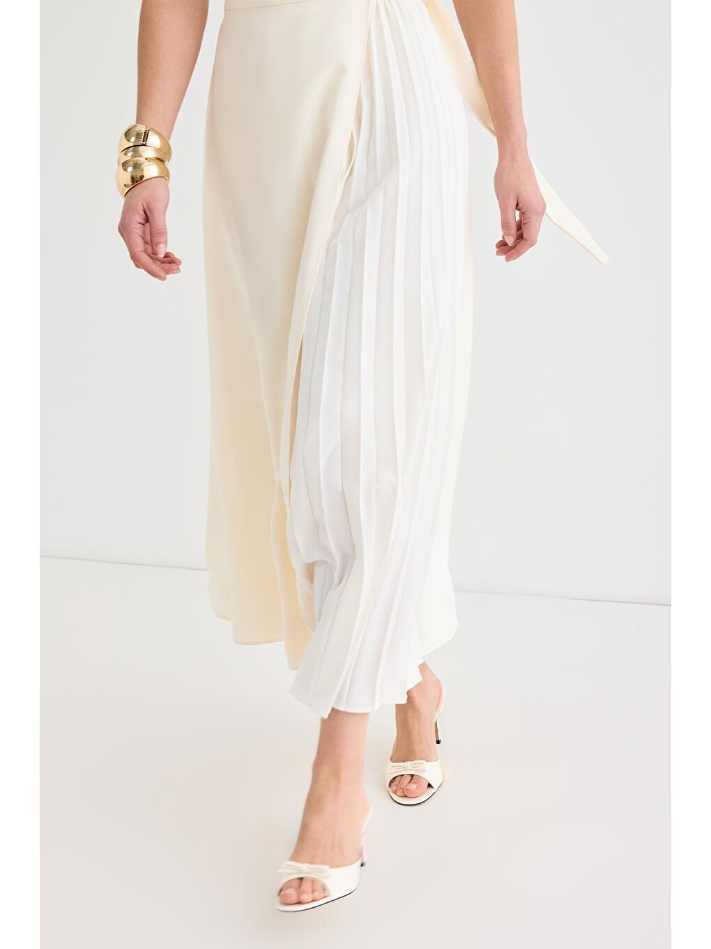 Rita Piliseli Anvelop Etek Ekru-2