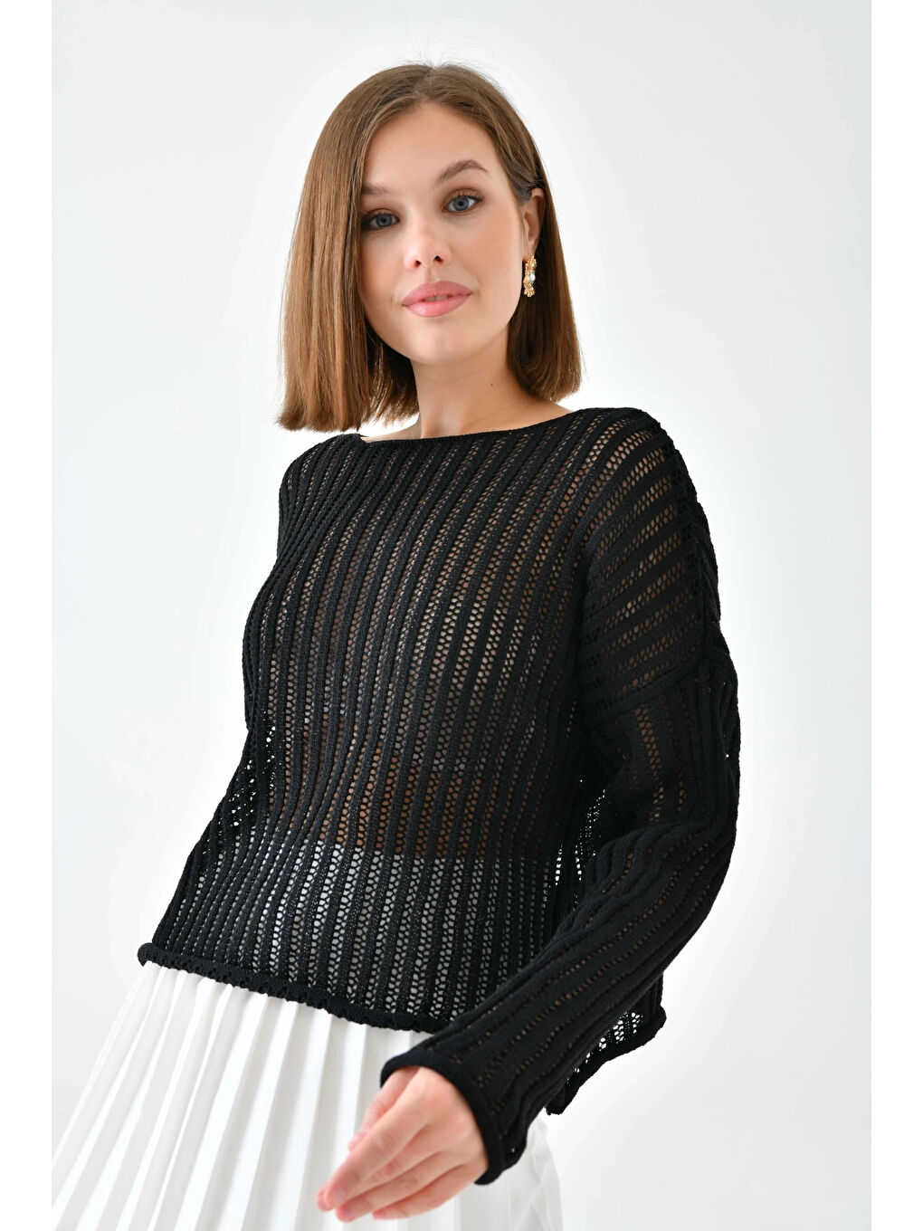 Siyah Kadın Geniş Yaka Örgü Detay Oversize Triko Kazak-2