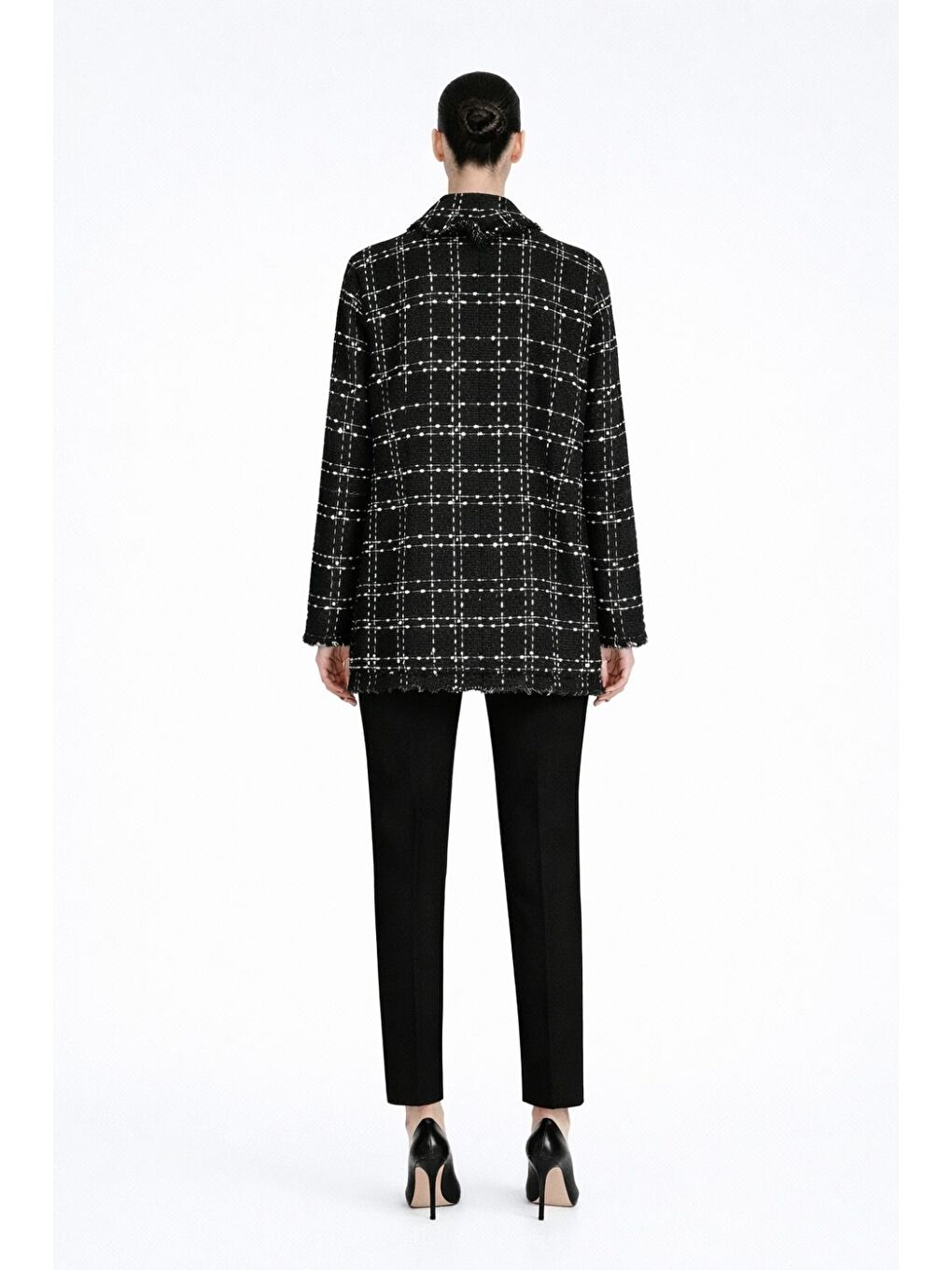 Mix Siyah Beyaz Tüvit Dokuma Çıtçıtlı Uzun Ceket-3