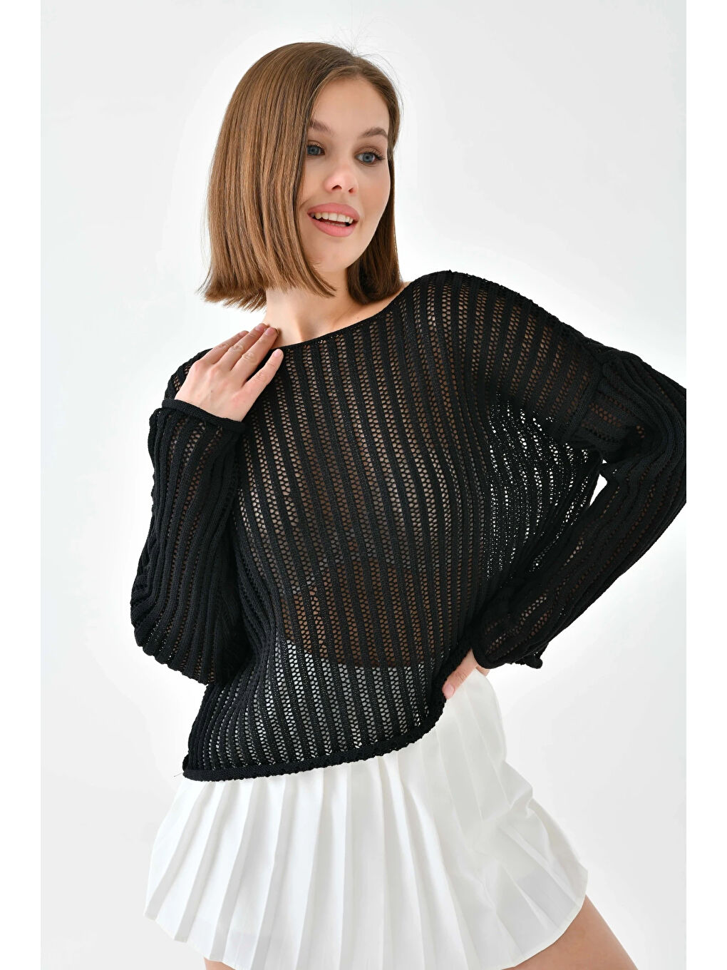 Siyah Kadın Geniş Yaka Örgü Detay Oversize Triko Kazak-4