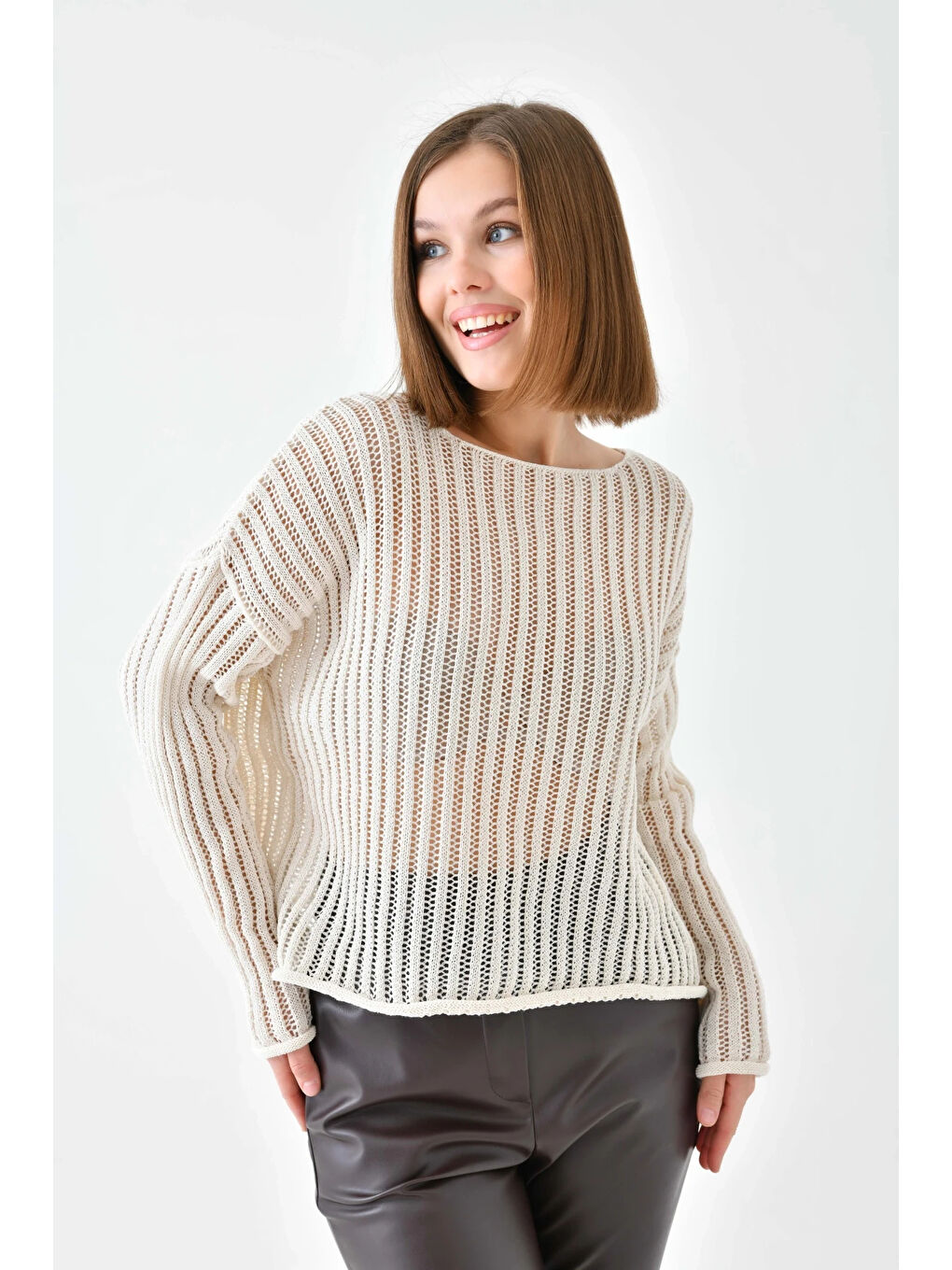 Bej Kadın Geniş Yaka Örgü Detay Oversize Triko Kazak-1