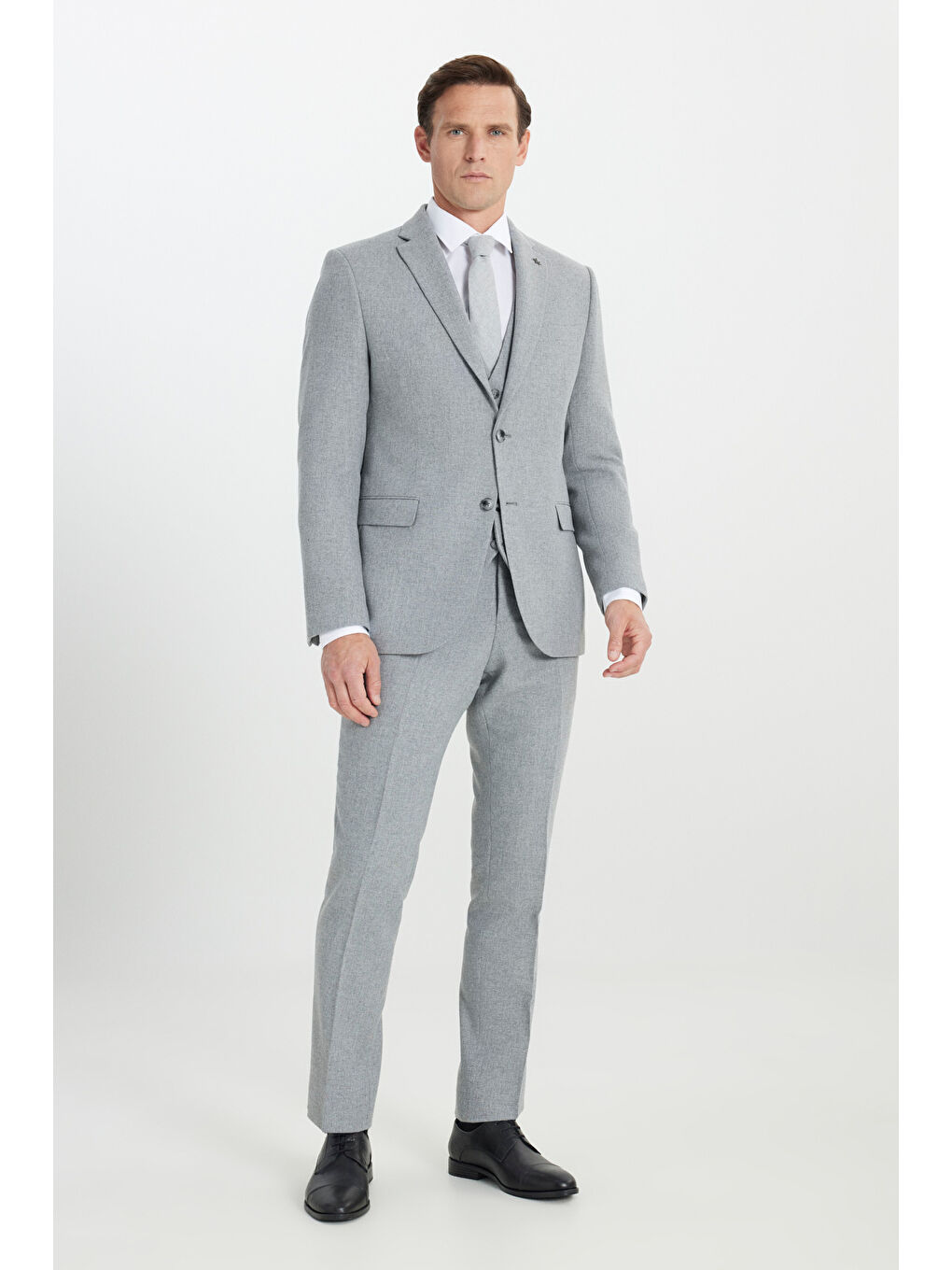 Erkek Gri Yünlü Slim Fit Dar Kesim Mono Yaka Diagonal Desenli Kapak Cepli Yelekli Takım Elbise-1